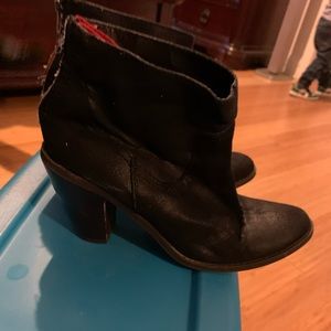 Ankle boots